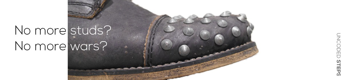 Army-like boots in the&nbsp;rain